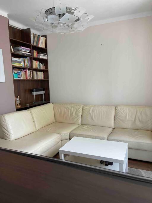 באנסקה ביסטריצה Priestranny 3 Izb. Apartman V Centre S Parkovanim. מראה חיצוני תמונה